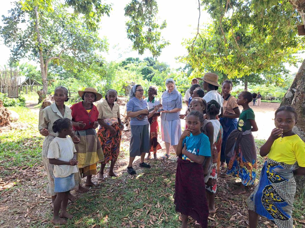 Visit Of Fr Mathew V Madagascar November 2023 8 1