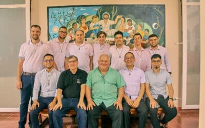 Nove Claretianos Recém-Professos do Noviciado Claretiano da América