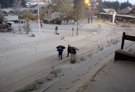 El polvillo del volcán “Puyehue” afecta comunidades