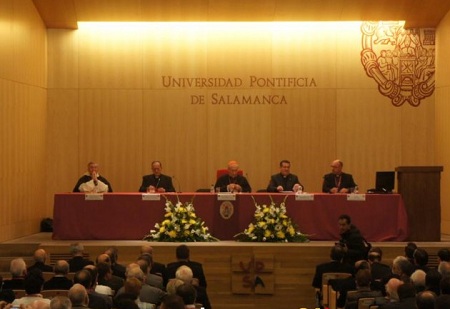 Claretiner Xabier Larrañaga CMF Referent beim Kongress über das Zweite Vaticanum