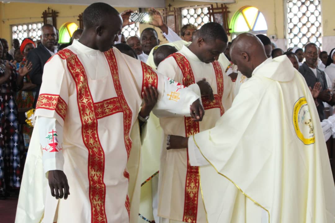 Due giorni di seguito: Professione Perpetua e Ordinazione Diaconale di tre missionari clarettiani in S. Charles Lwanga