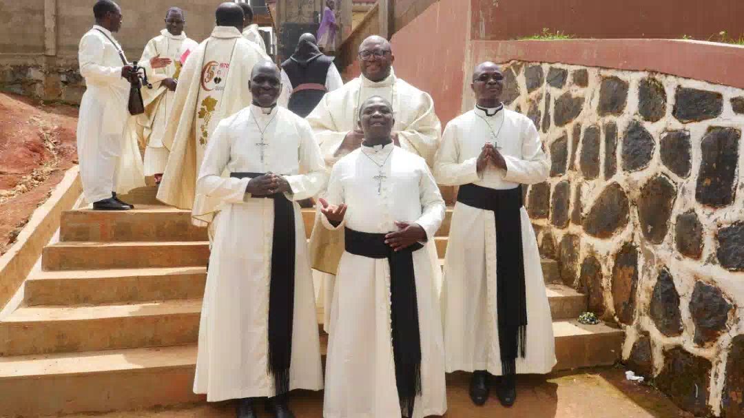 Tre clarettiani fanno la loro ultima professione in Camerun