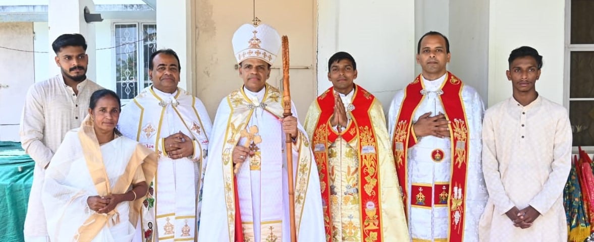 La province de Saint-Thomas célèbre l’ordination sacerdotale de cinq diacres pendant la période de Pâques