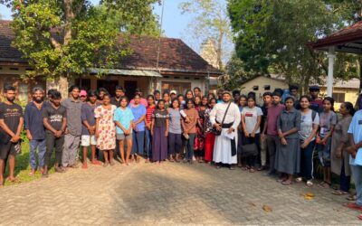 Construyendo puentes: campamentos juveniles en Camerún y Sri Lanka fomentan la unidad y el crecimiento espiritual